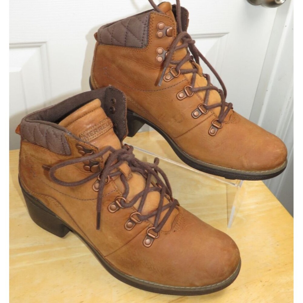 Merrell Women's Chateau Mid Lace Waterproof Boot in Oak Brown Size 9.5